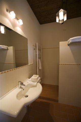 Agriturismo Camisassi 살루초 외부 사진